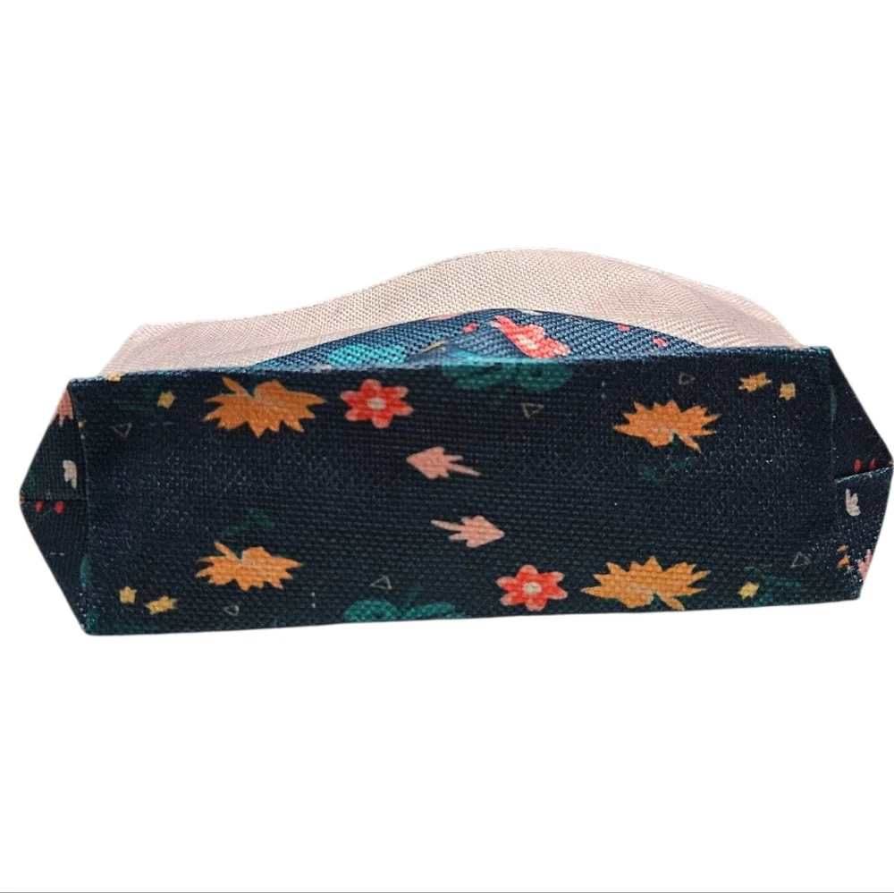 Source Unknown canvas pouch
